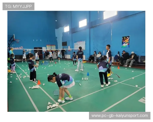 羽毛球青训节律性速度训练营——开启你的羽球巅峰之路